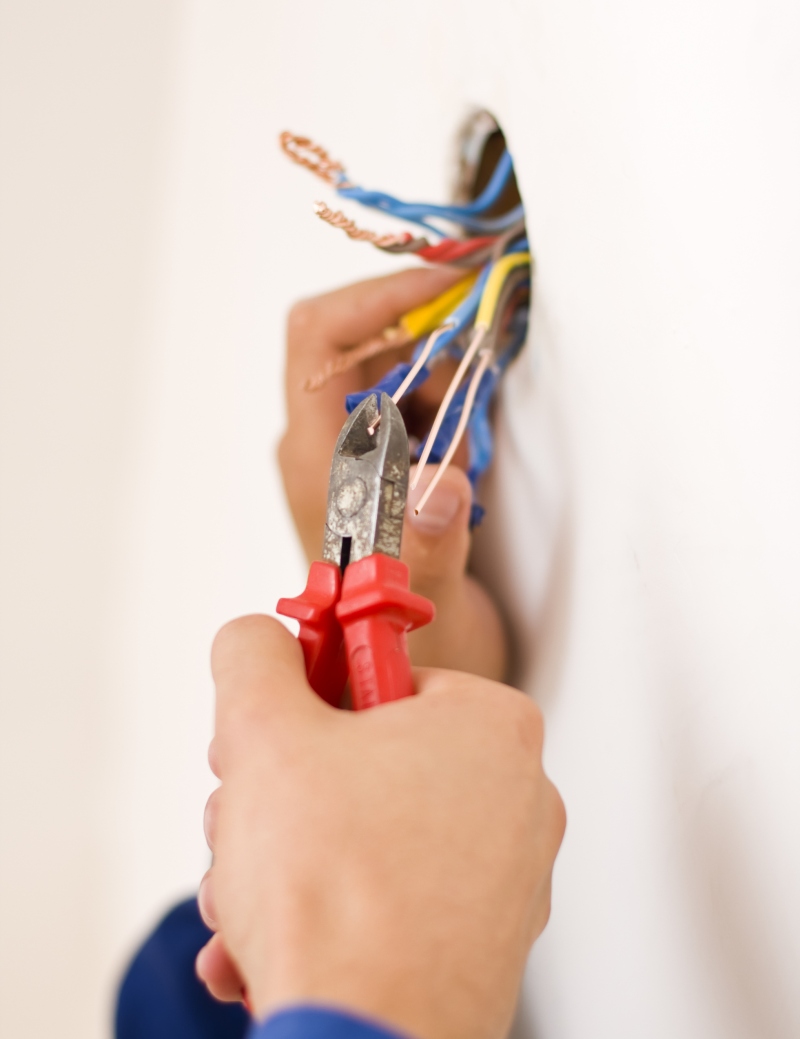 Electricians Lingfield, Dormansland, Crowhurst, RH7